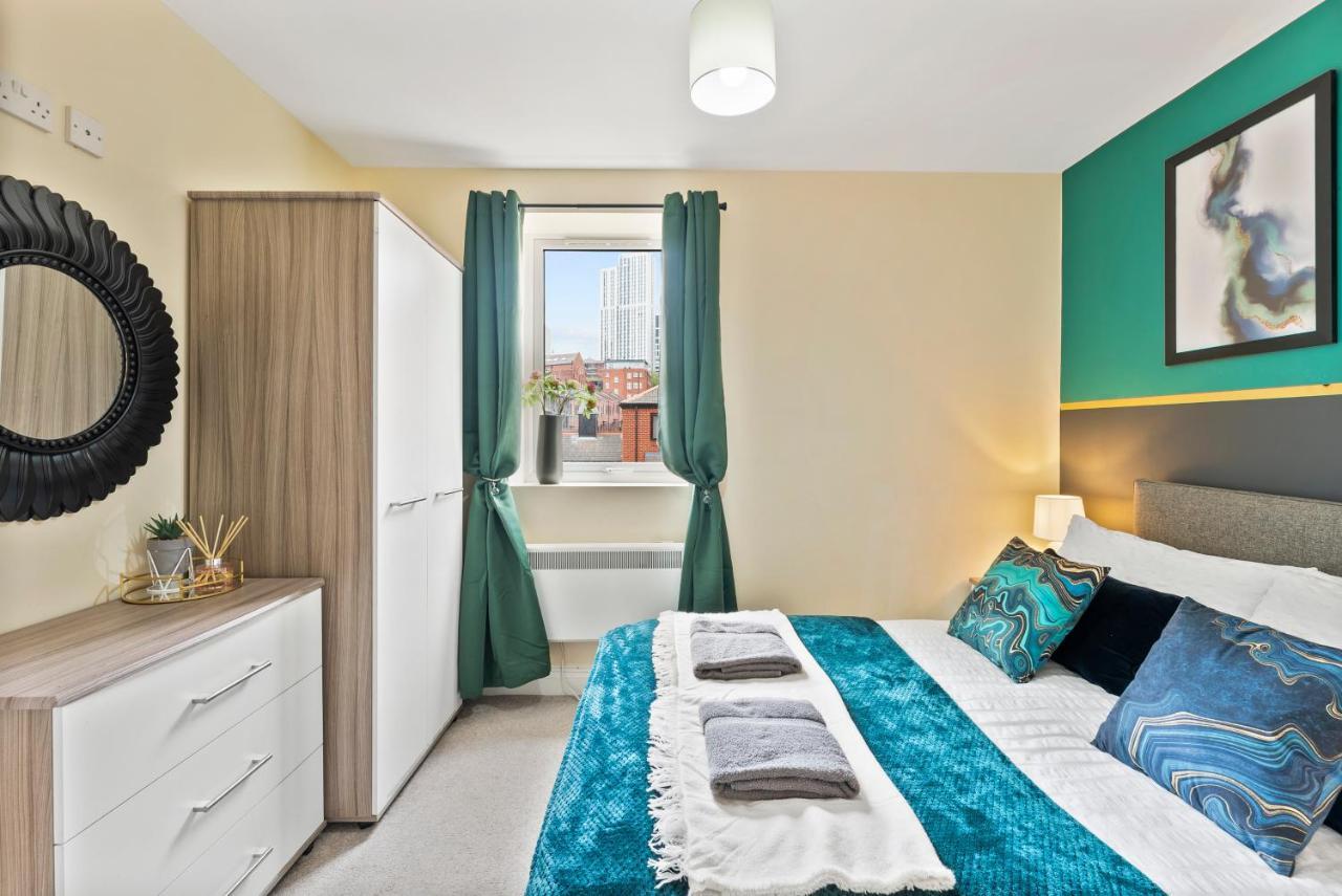 Central Leeds Gem - Parking - Sleeps 6 Apartment Luaran gambar