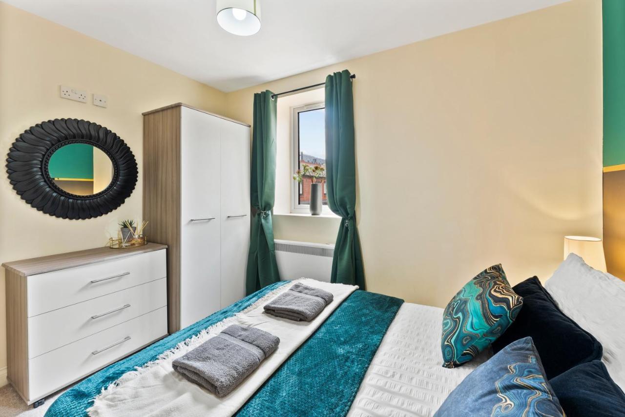 Central Leeds Gem - Parking - Sleeps 6 Apartment Luaran gambar